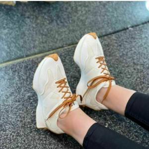 کتانی نیوبالانس