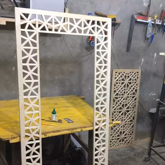 قاب آینه قدی گره چینی