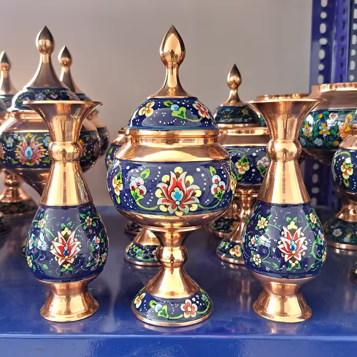 ست شکلات خوری مس و پرداز به همراه جفت گلدان مس و پرداز