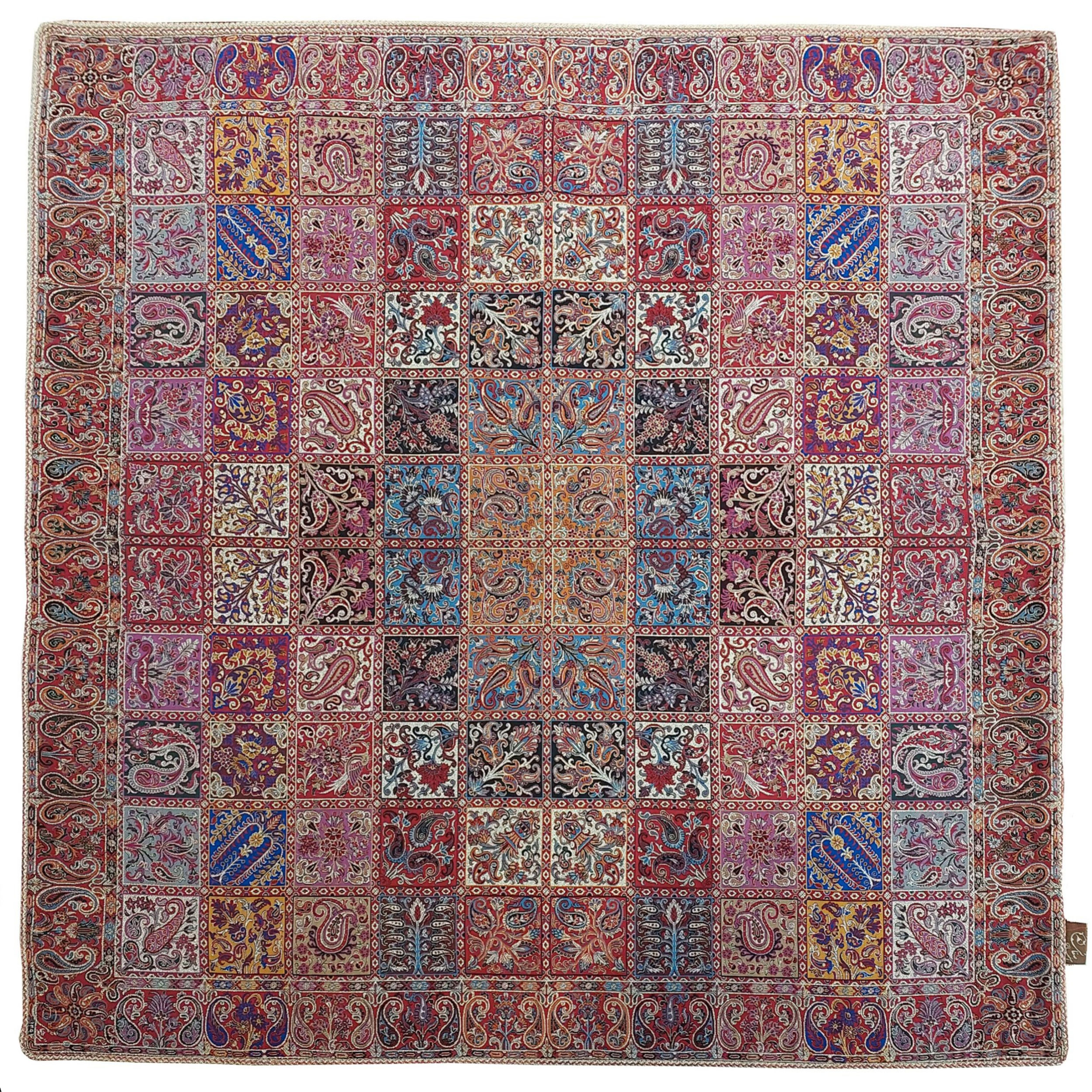 رومیزی ترمه صفایی مدل یلدایی کد 62