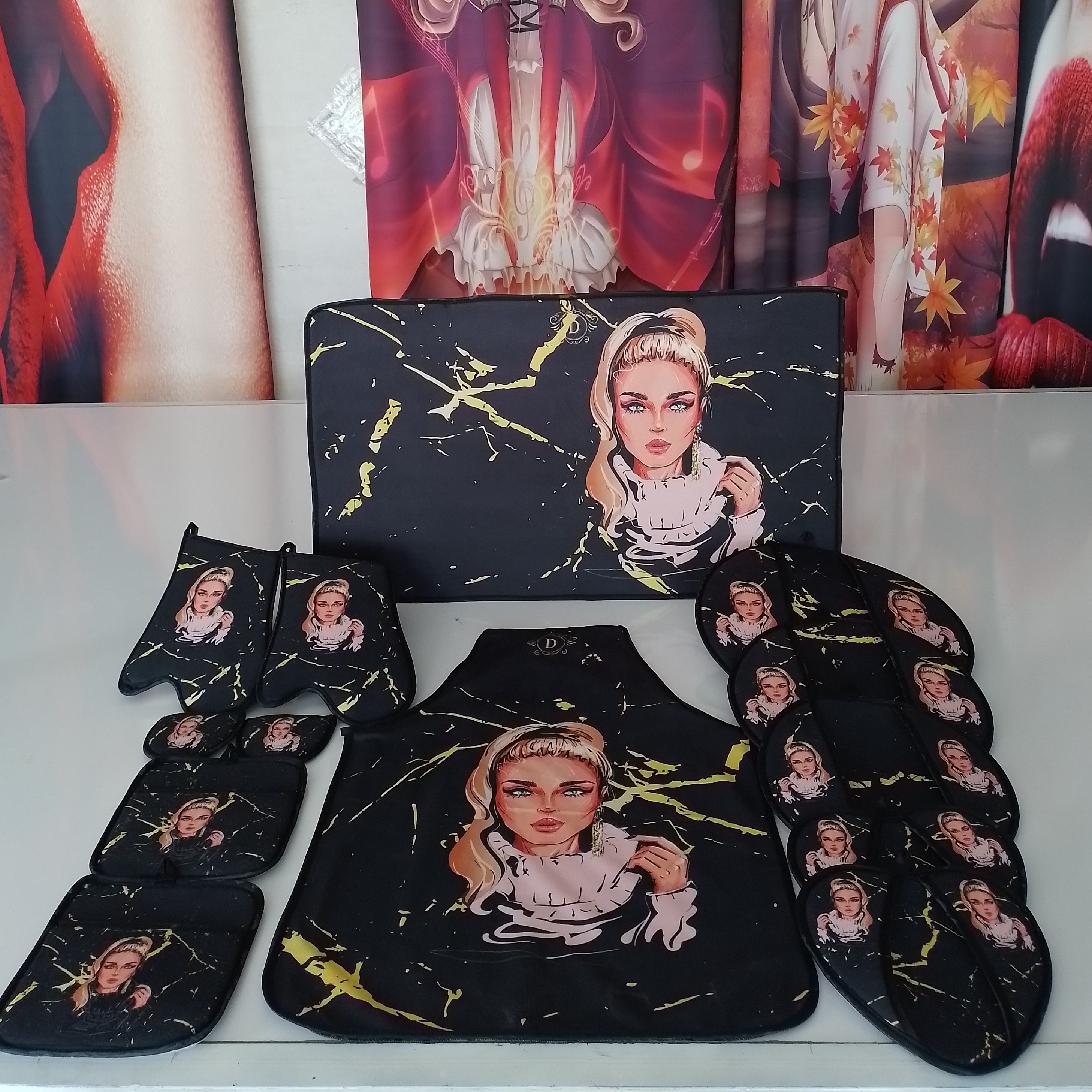 سرویس پیشبند و دمکنی 13 پارچه طرح فانتزی