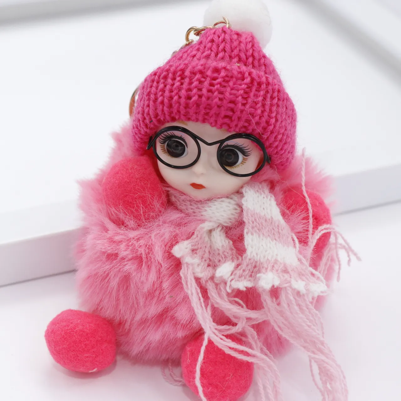 سرکلیدی خزی کودک عینکی زمستانه صورتی 30172