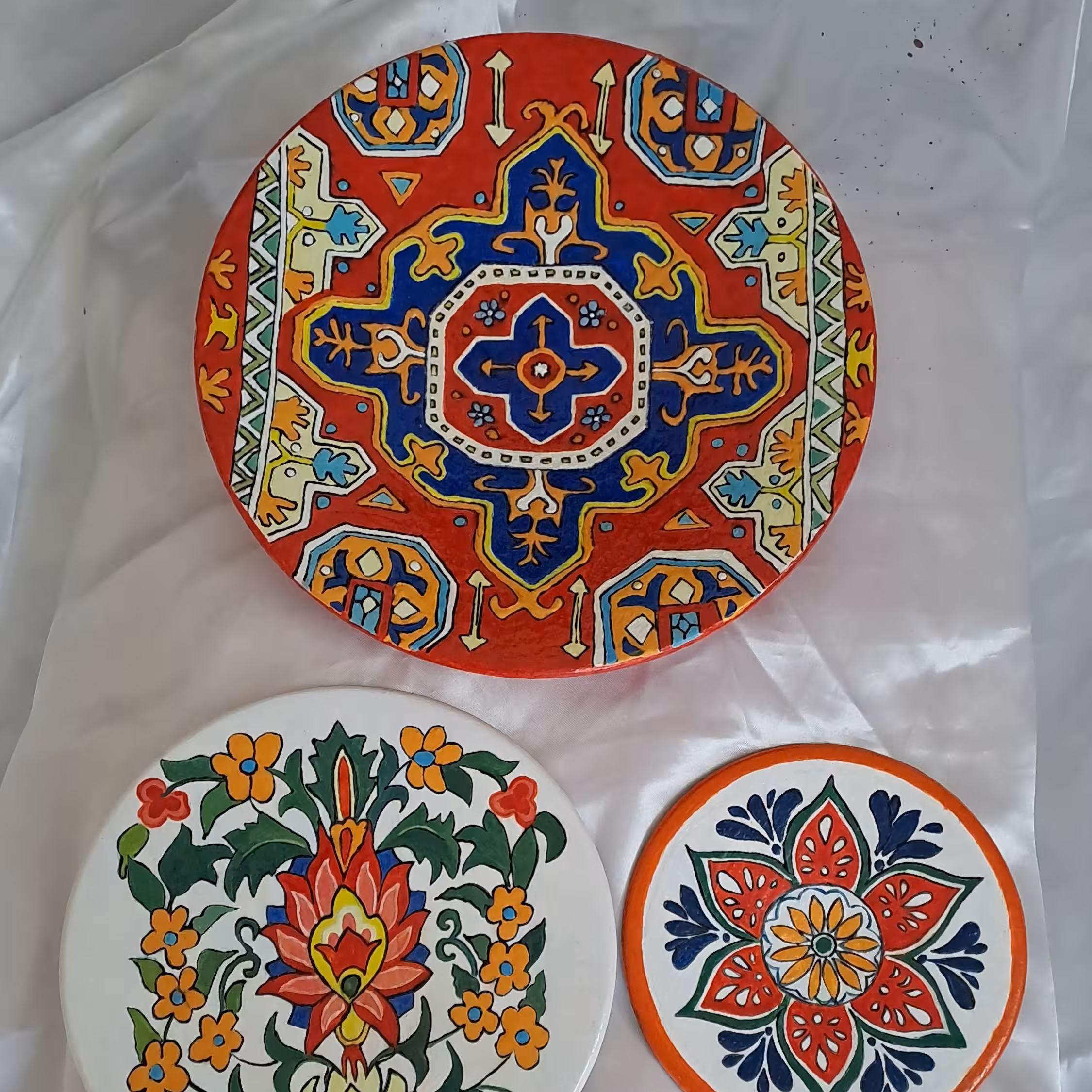 مجموعه بشقاب دیوارکوب سه تایی 
