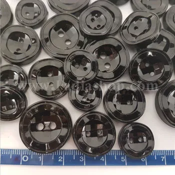 دکمه دو سوراخ مشکی  3 سایز