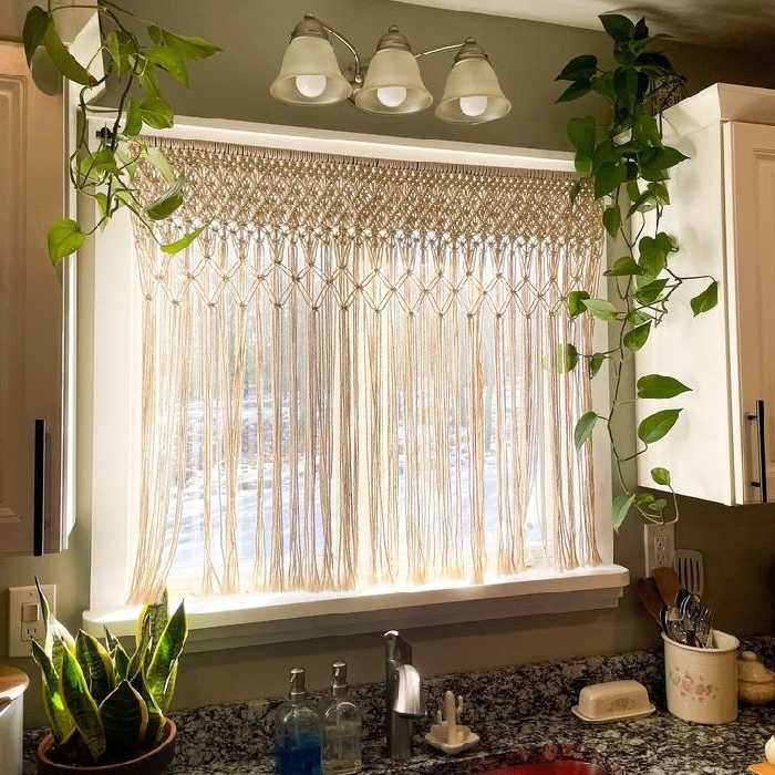 پرده مکرومه زنبوری