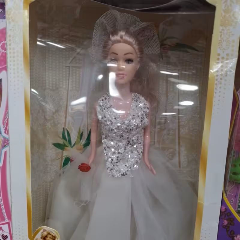 اسباب بازی بازی عروسک  بالباس عروس