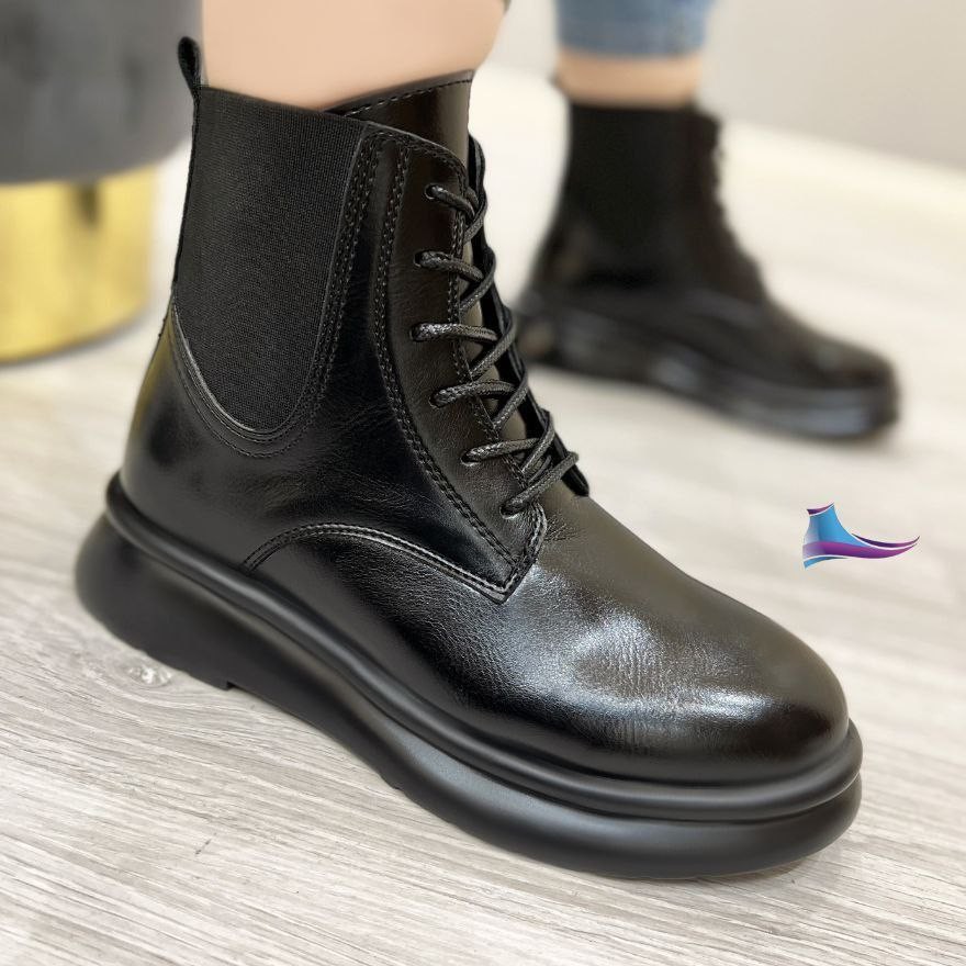 پوتین دخترانه و زنانه طرح زی زی
کد 928
قالب استاندارد
زیره پیو
کیفیت عالی
Size 38