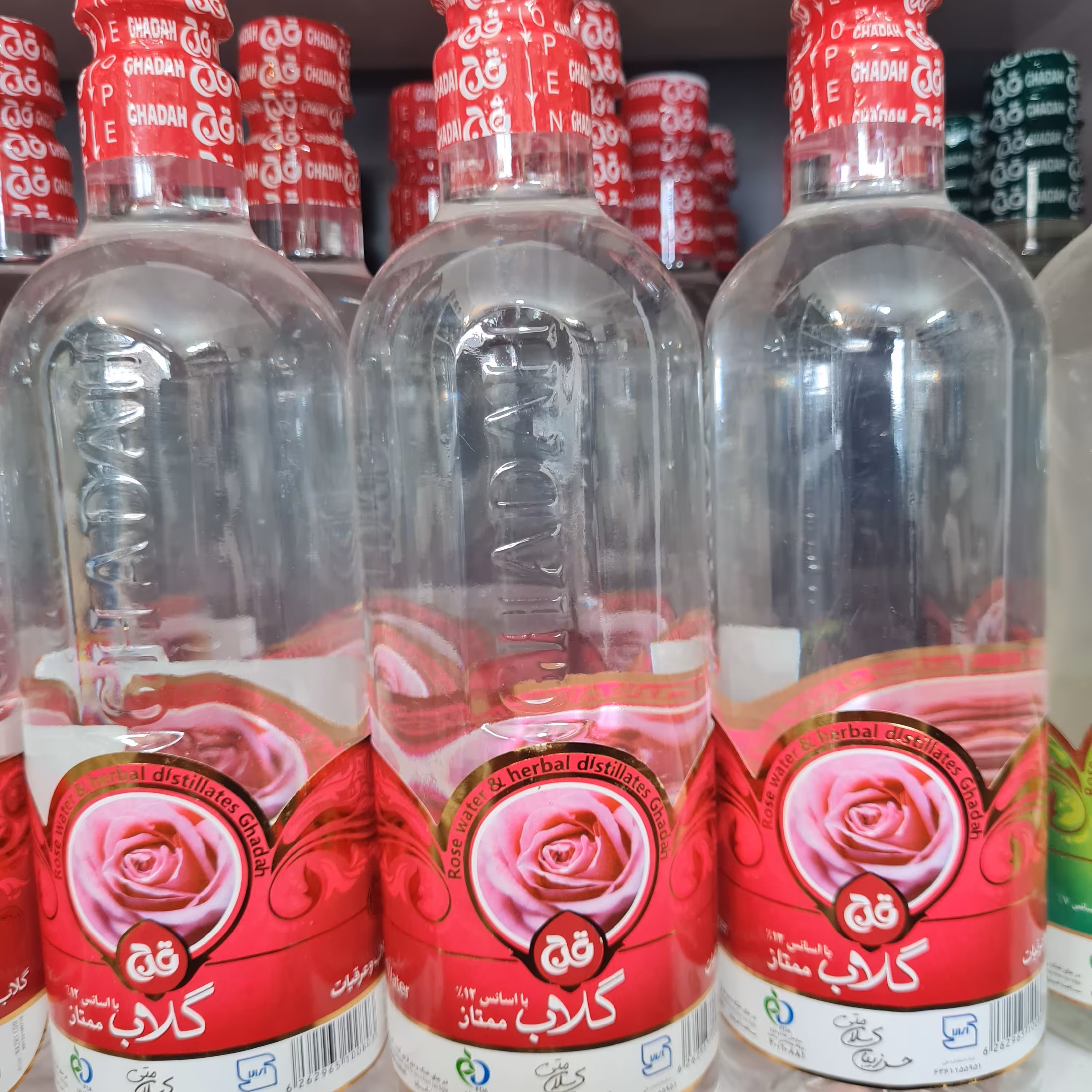 گلاب درجه یک قدح 1لیتری