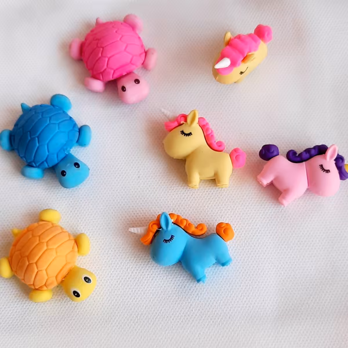 پاکن  یونیکورن 