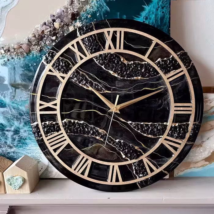ساعت دیواری رزینی  رنگ مشکلی طلایی  سایز  قطر  50 