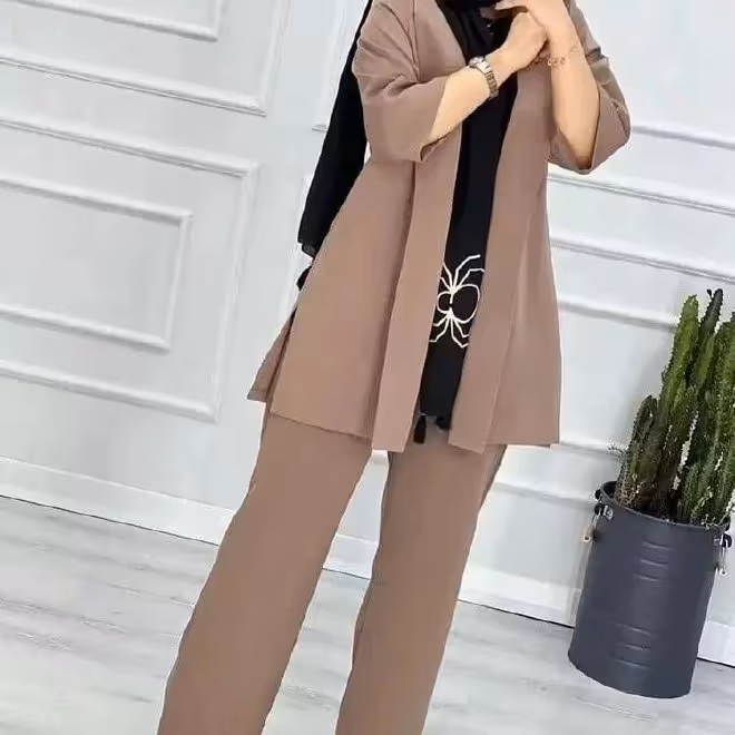 مانتووشلوار طناز 