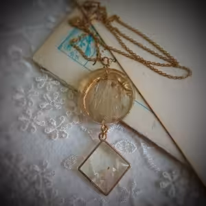 گردنبند هندسه