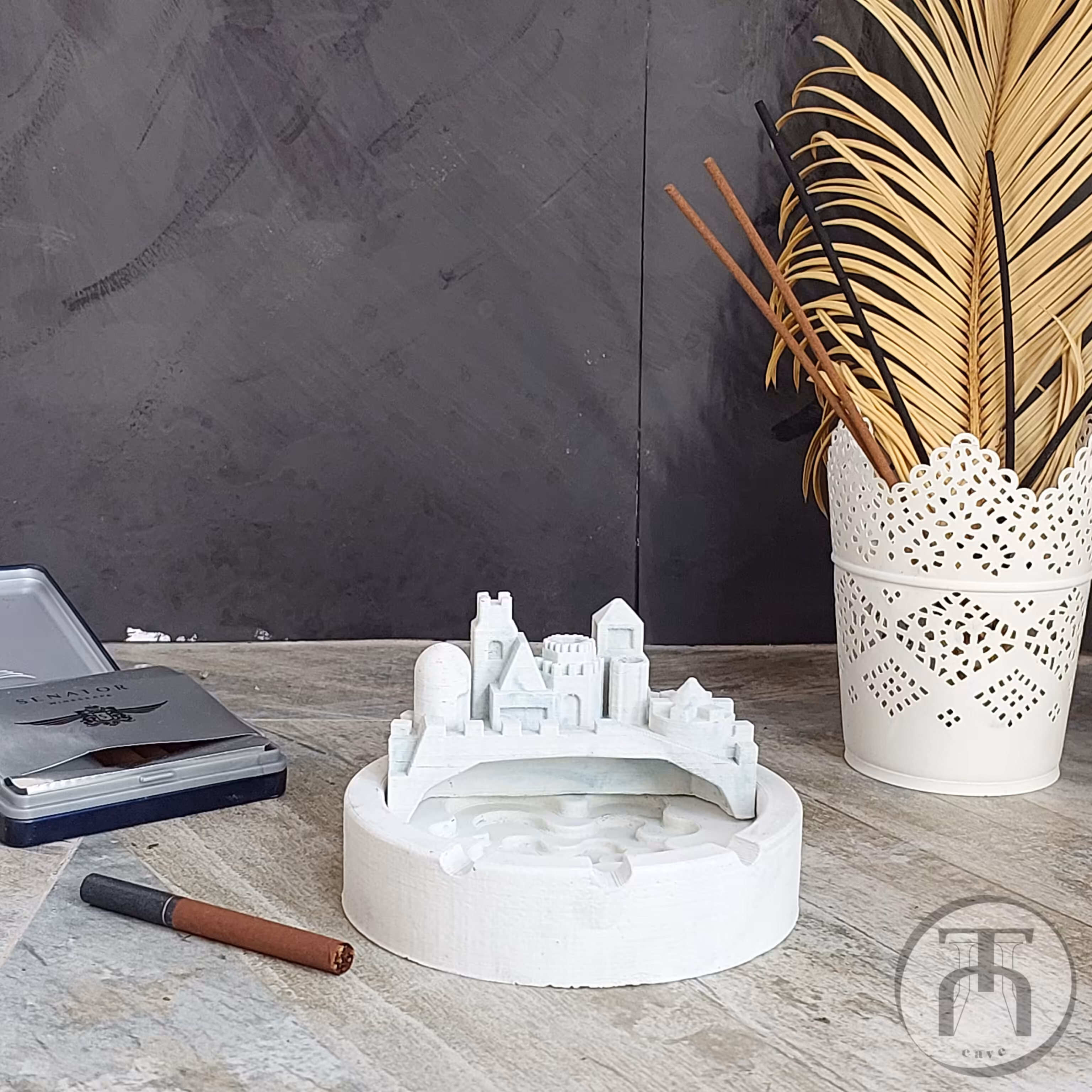 جاعودی و جاسیگاری قلعه هوتو کیوو