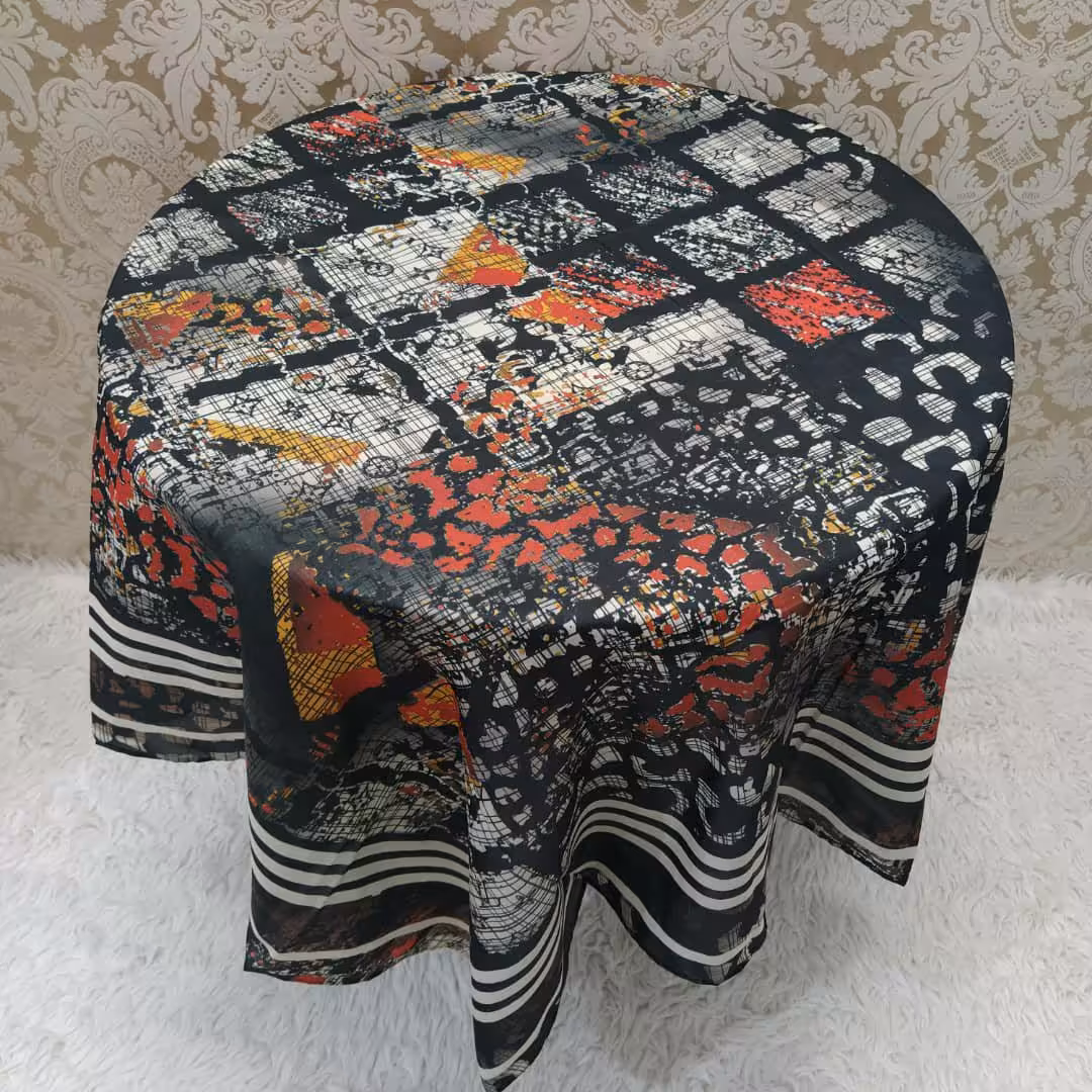 روسری زمینه مشکی طرحدار