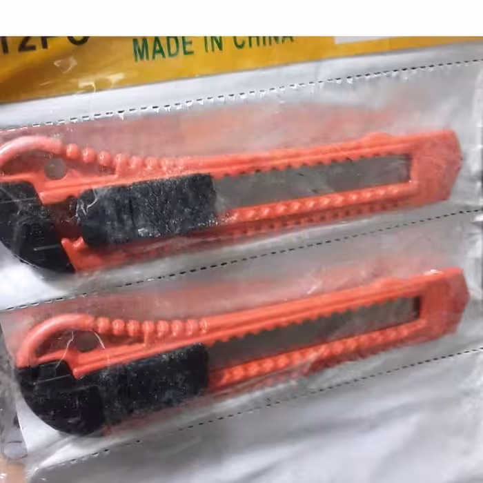 کاتر پلاستیکی