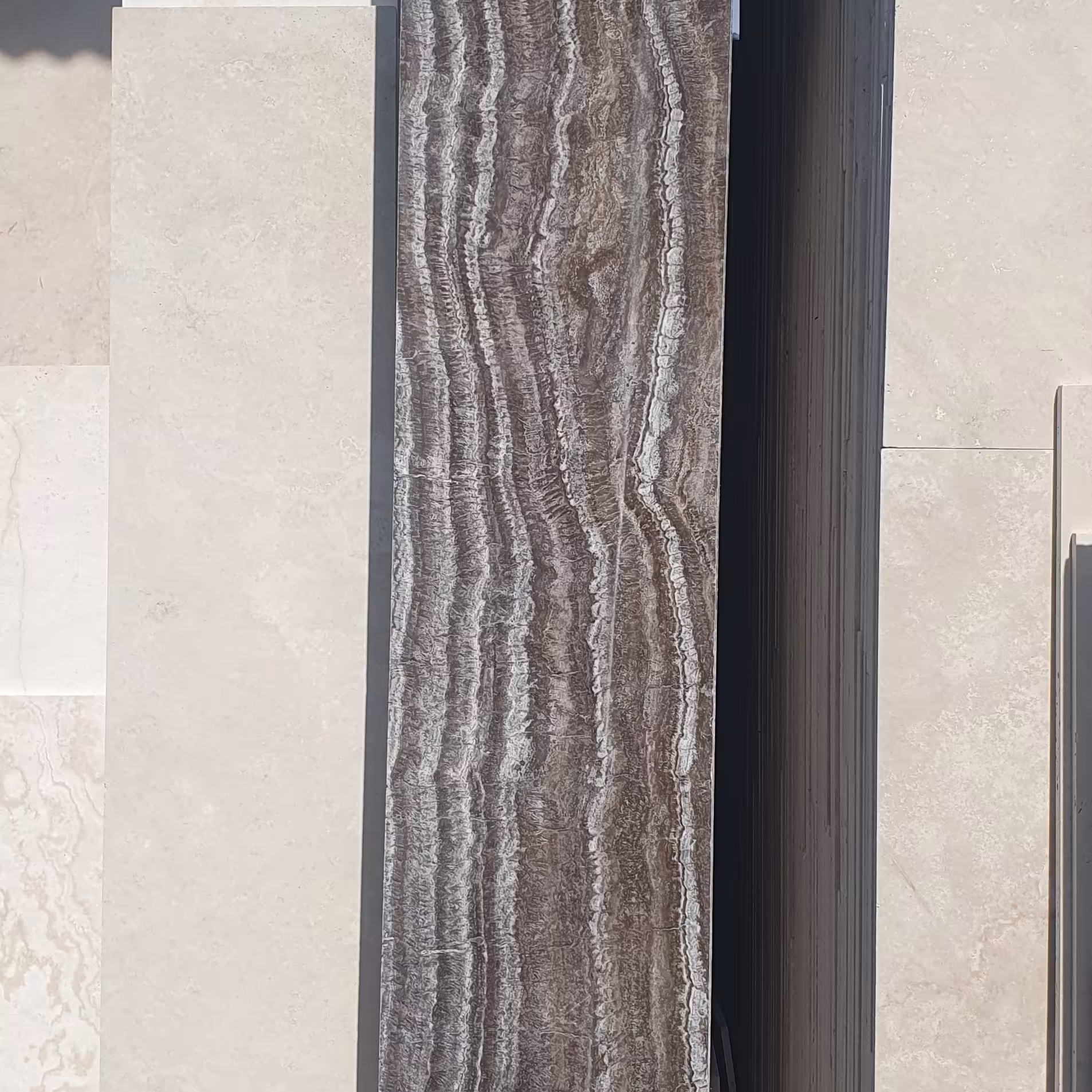 تراورتن سیلور- عرض 40 -قهوه ای  پر رنگ با قدپای بلند (ارسال توسط باربری و پس کرایه می باشد)