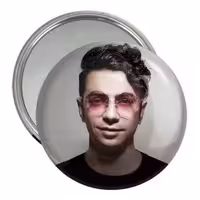 آینه جیبی خندالو مدل محسن ابراهیم زاده کد 3338