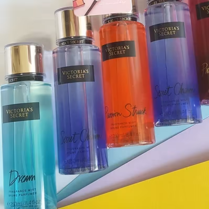 بادی اسپلش ویکتوریا سکرت 250میل رایحه های مختلف اورجینال