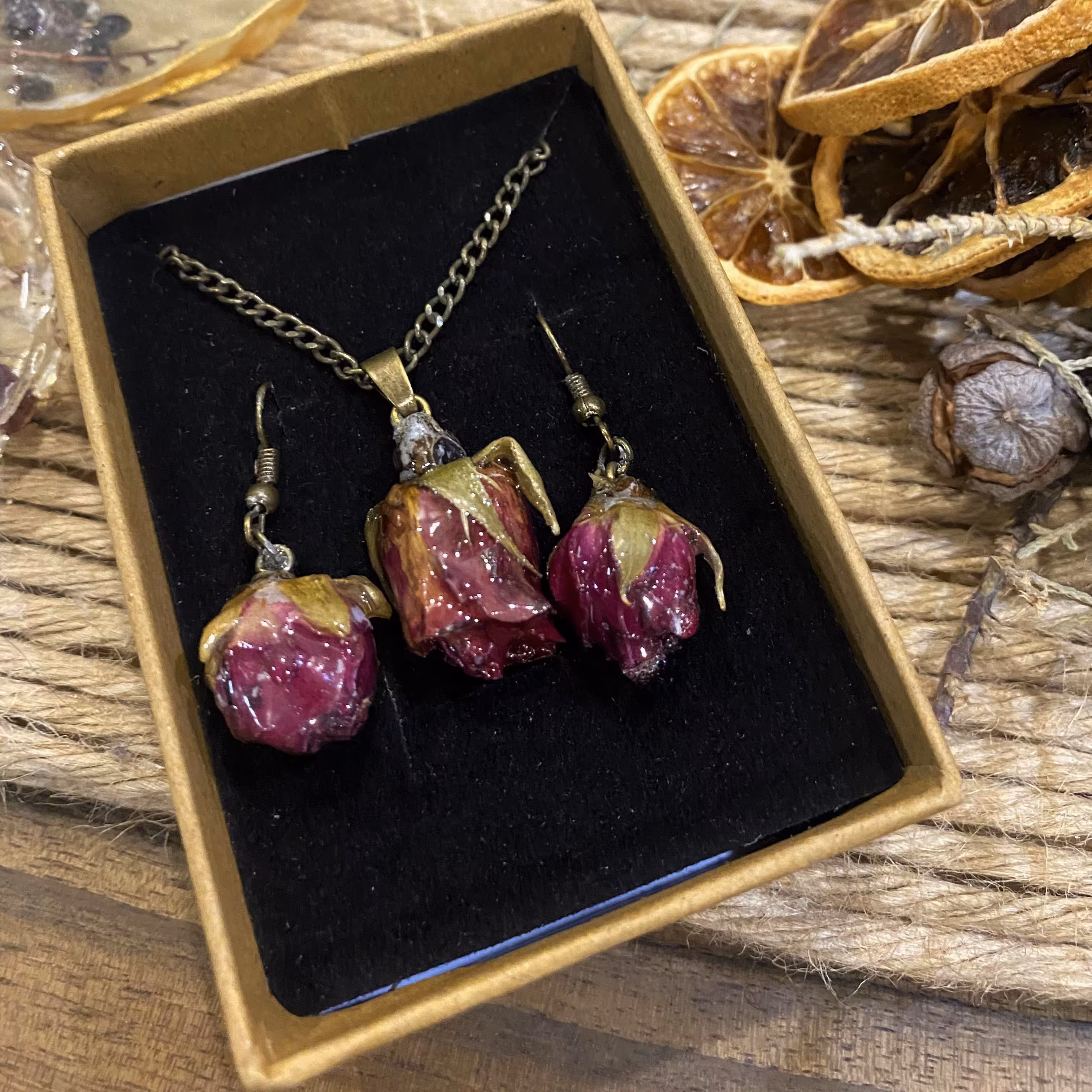 نیم ست گل طبیعی رزینی