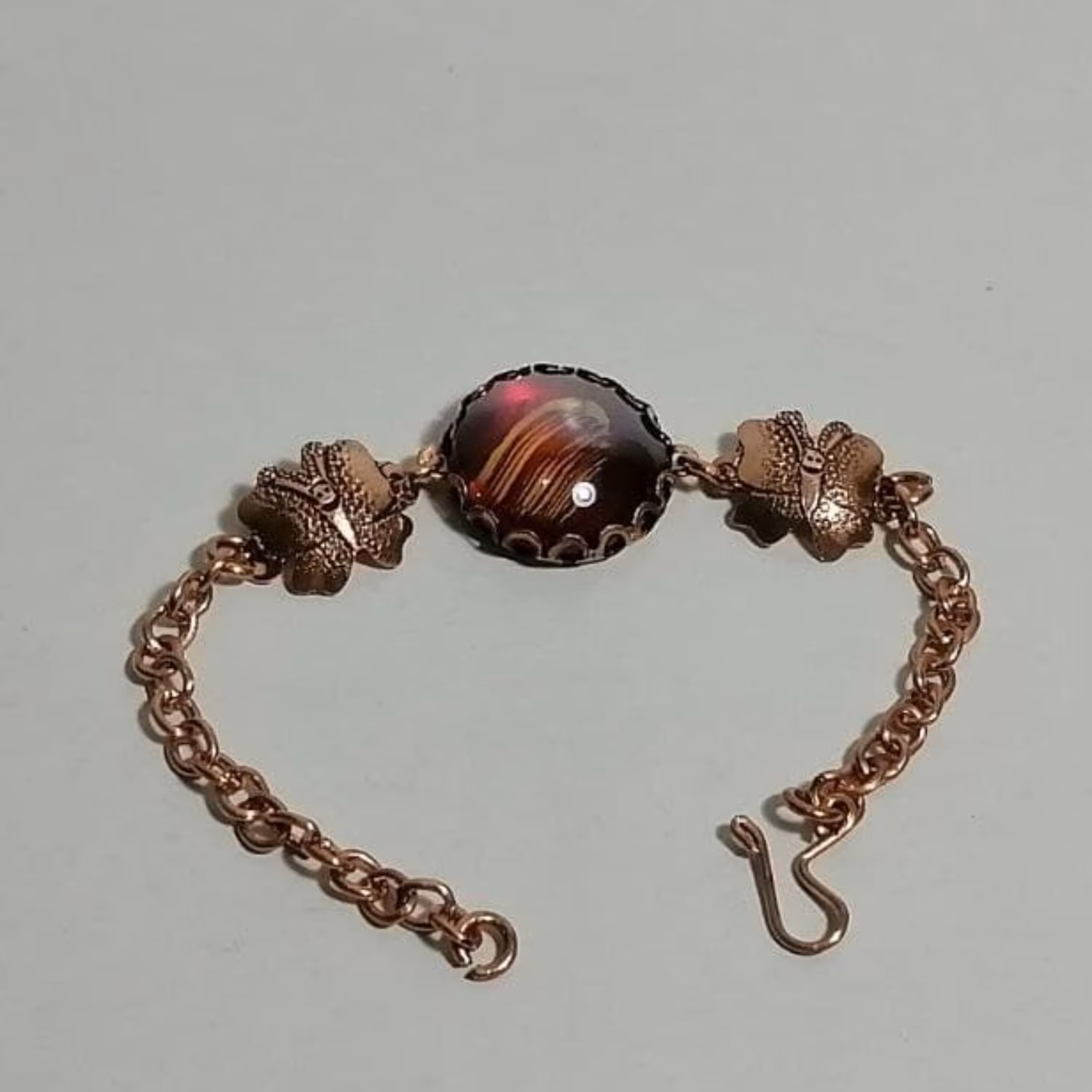 دستبند نگین و قلم پروانه