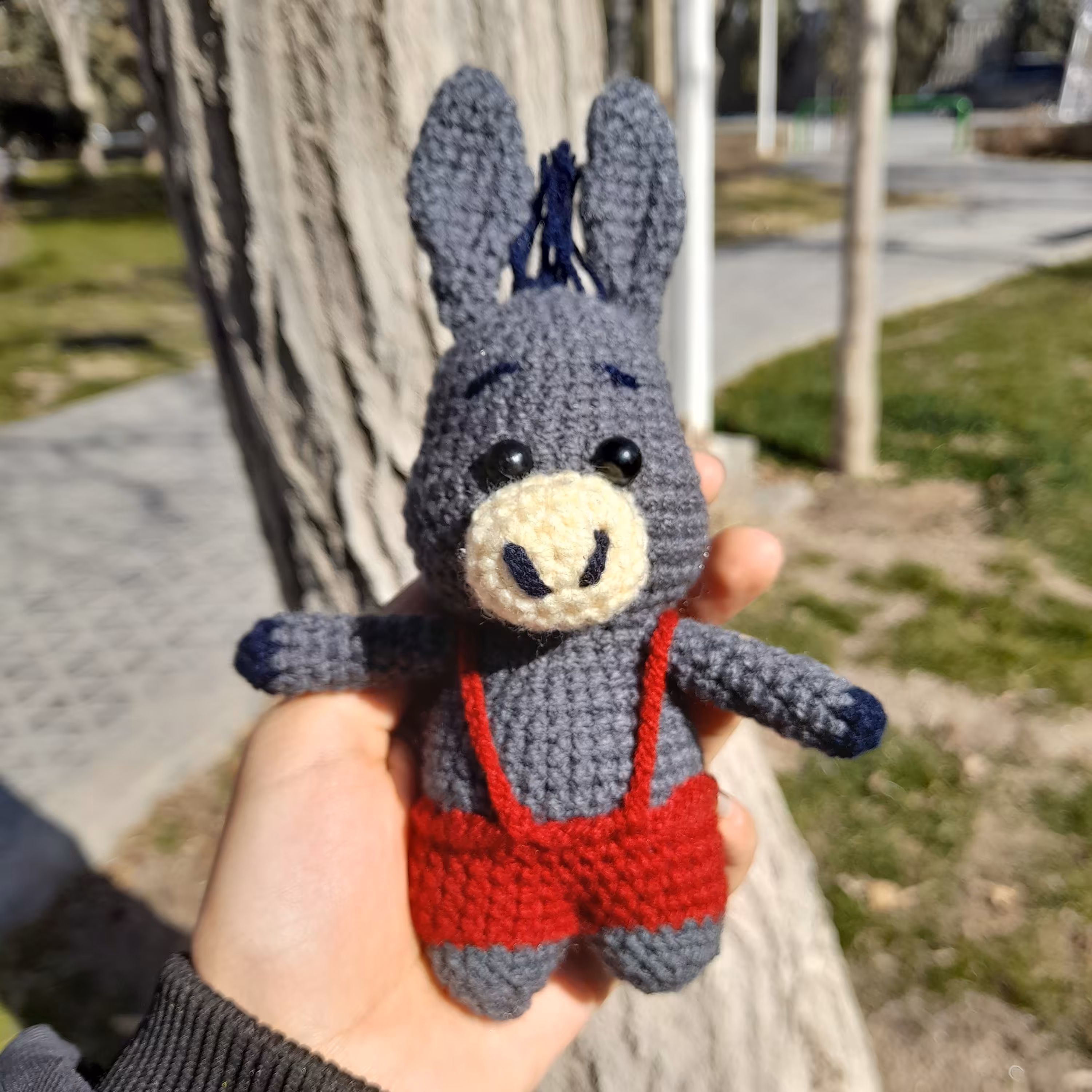 عروسک دست بافت کره الاغ