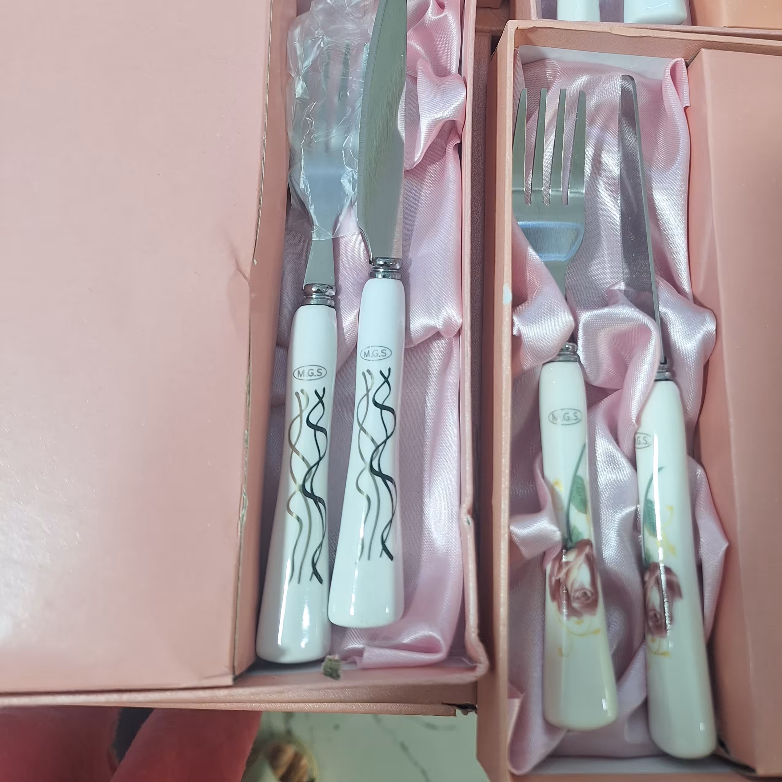 کارد و چنگال سرامیکی MGS لطفا اول استعلام موجودی بگیرید