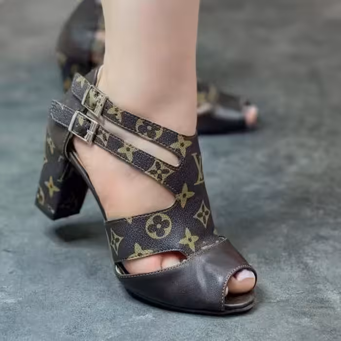 کفش ال وی مجلسی 