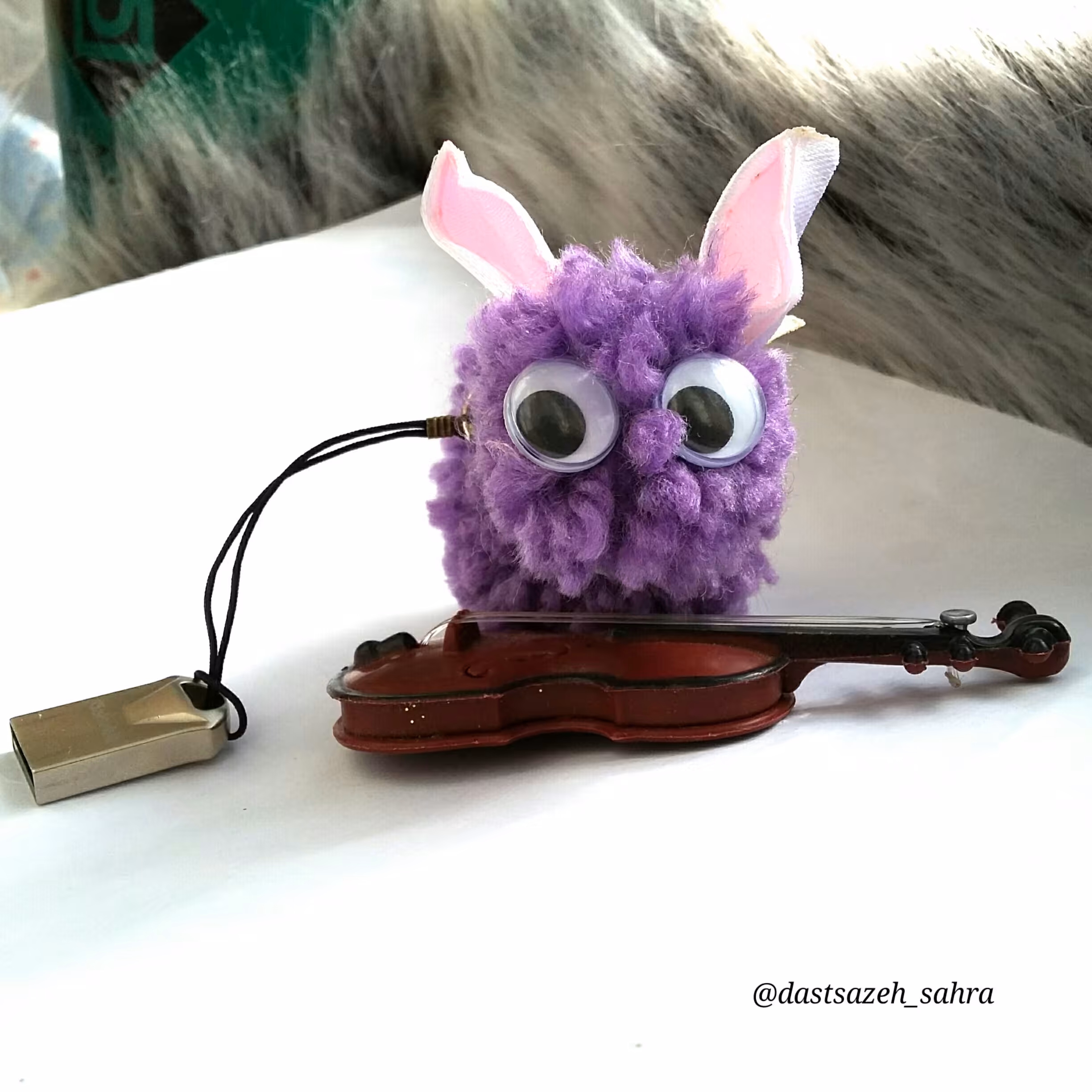 عروسک خرگوشی پوم پوم با آویز