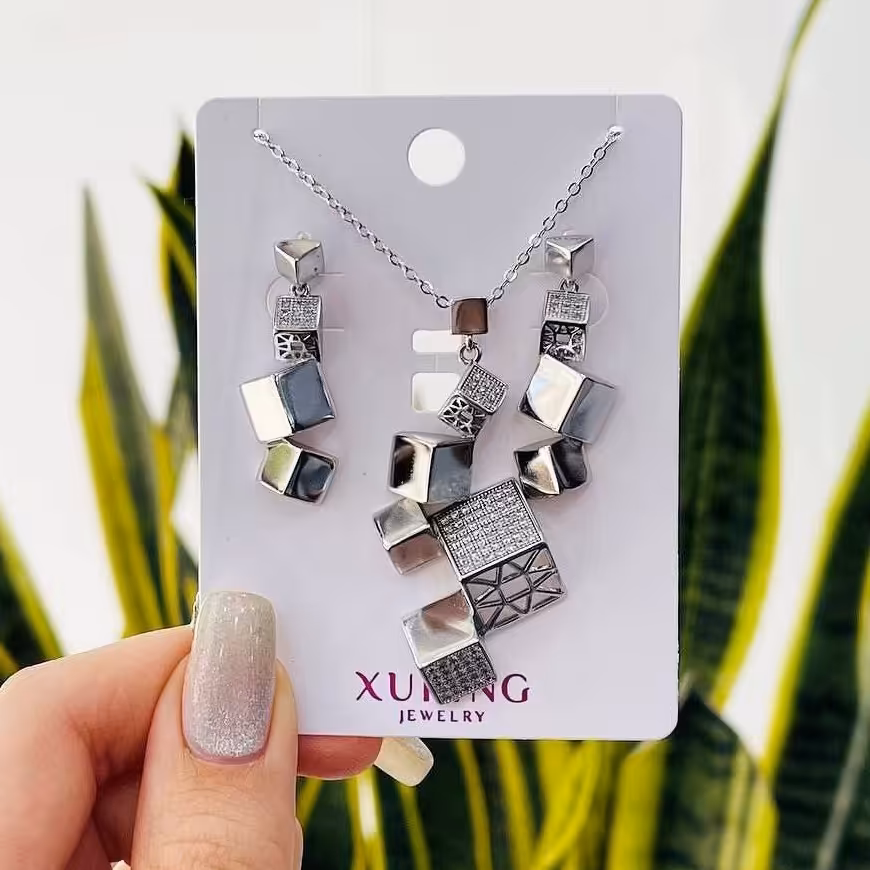 نیم ست ژوپینگ اصل به همراه زنجیر 