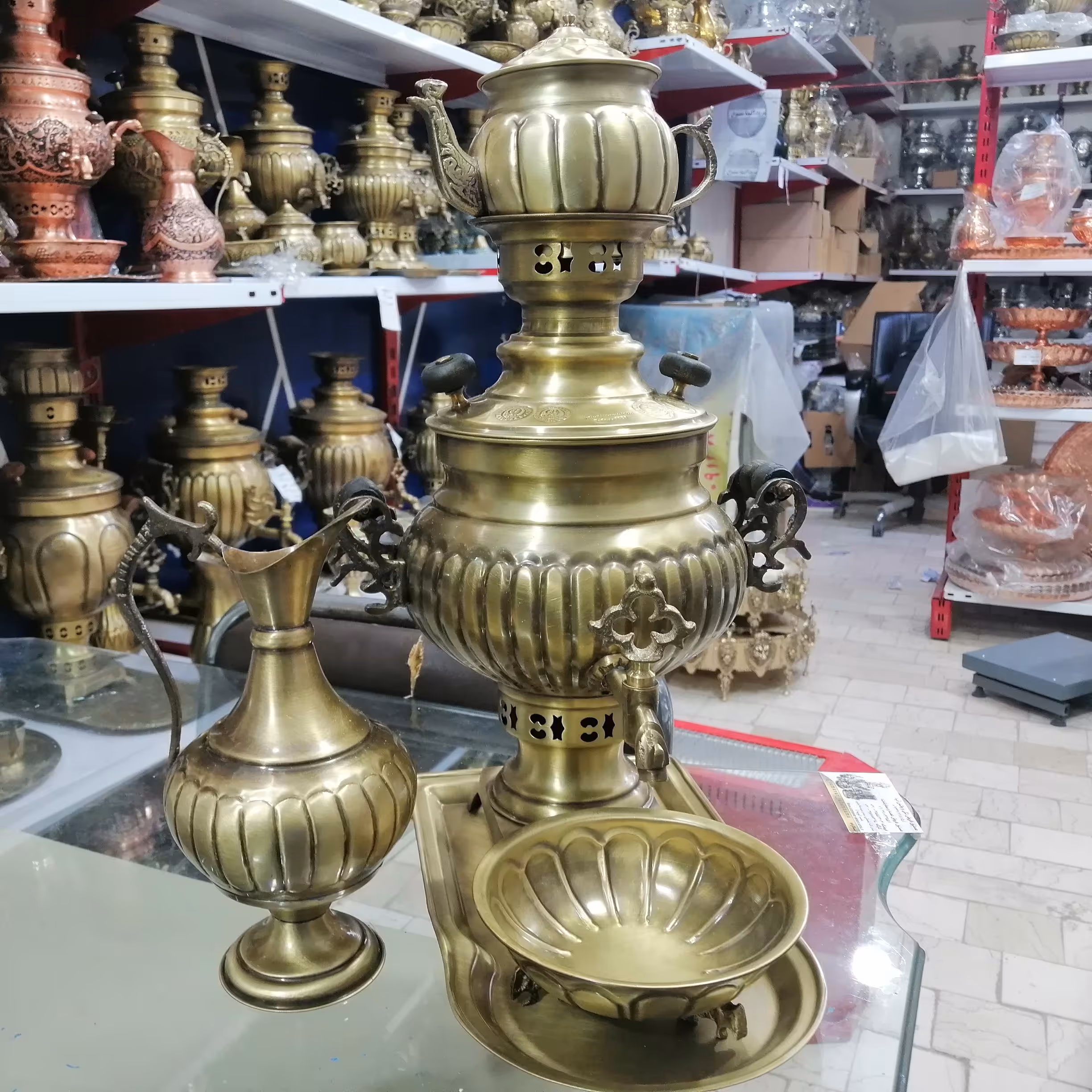 سرویس یلدایی جهیزیه سماور ذغالی  زغالی برنجی با سرویس 5تکه 