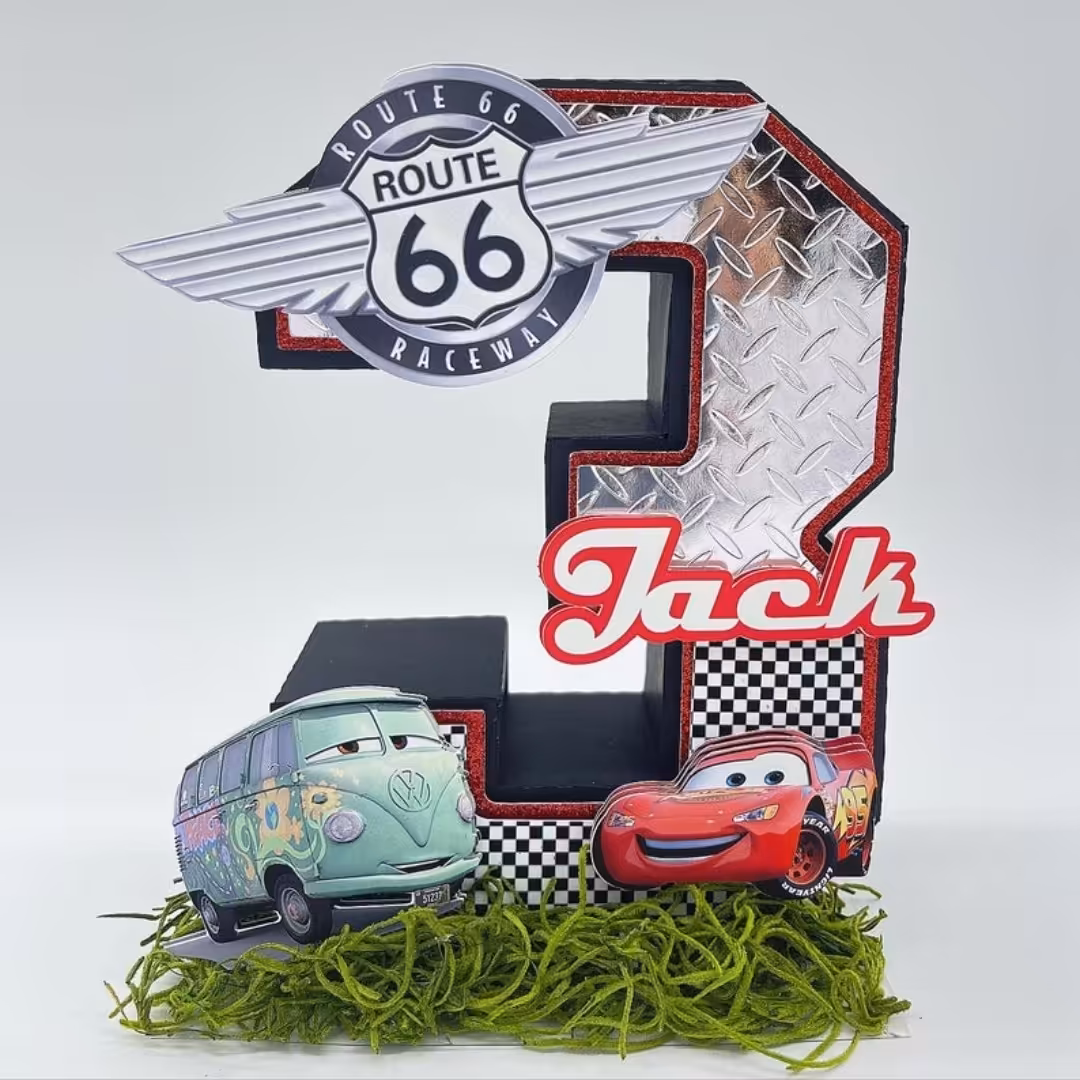 استند  عدد تولد 50cmسه بعدی متالایز تم پسرانه مک کوئین و دوستان