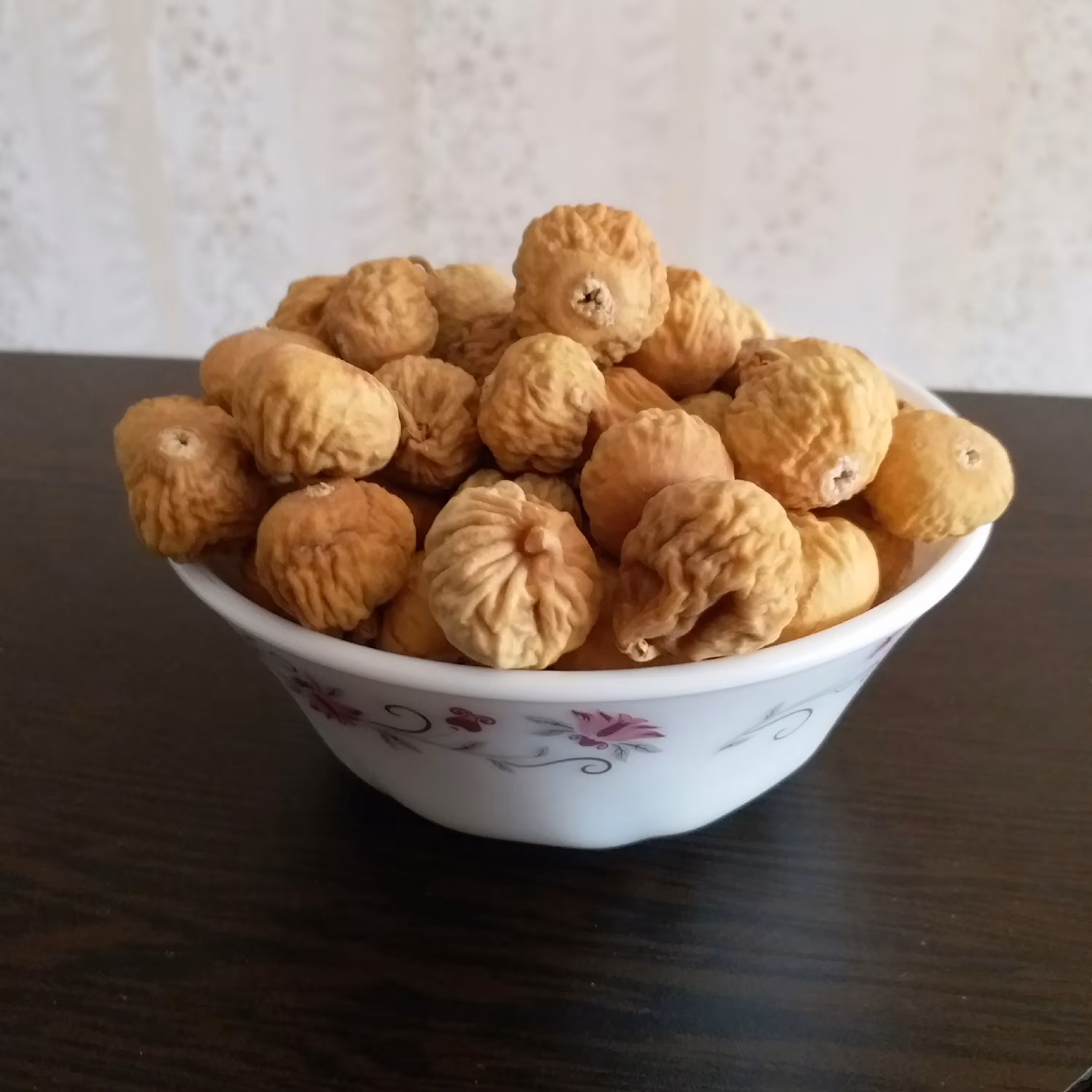 انجیر خشک استهبان ریز 1600 گرم تازه و گوشتی