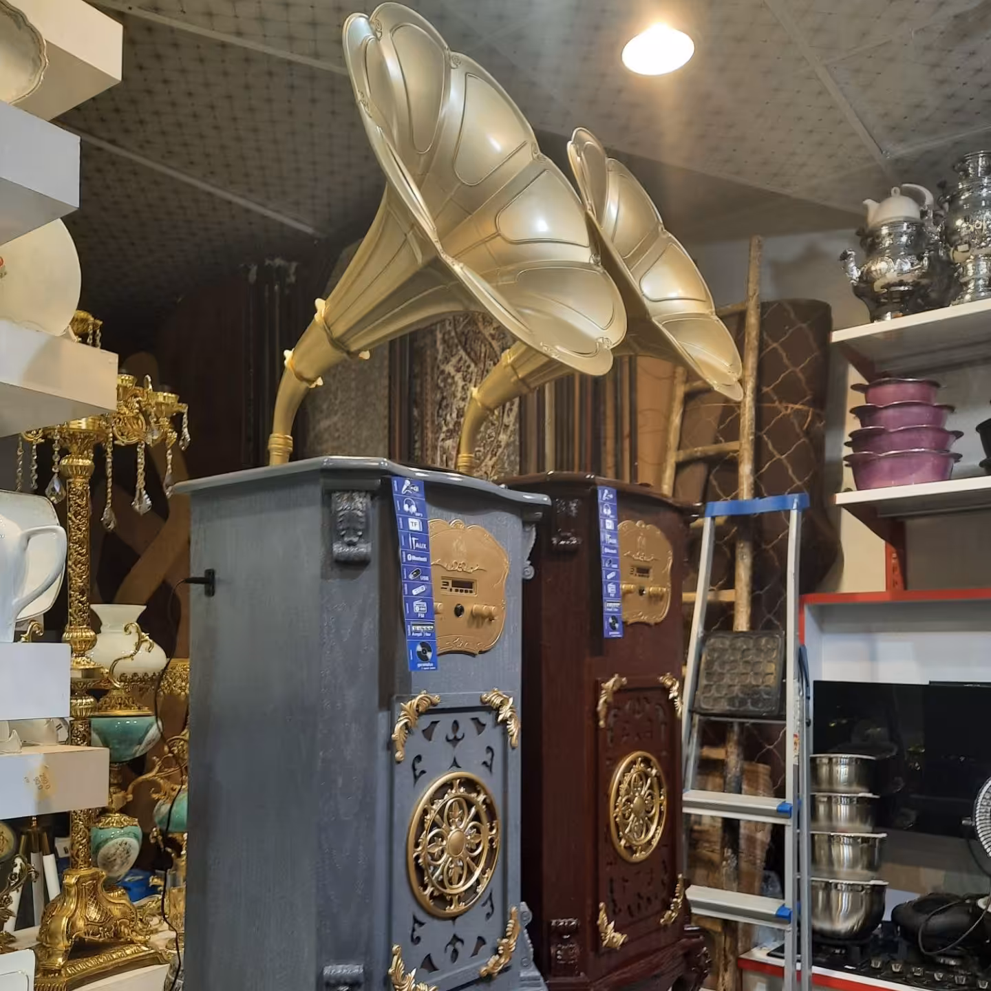 گرامافون 12کاره شیپور بزرگ  قد175سانتی متر