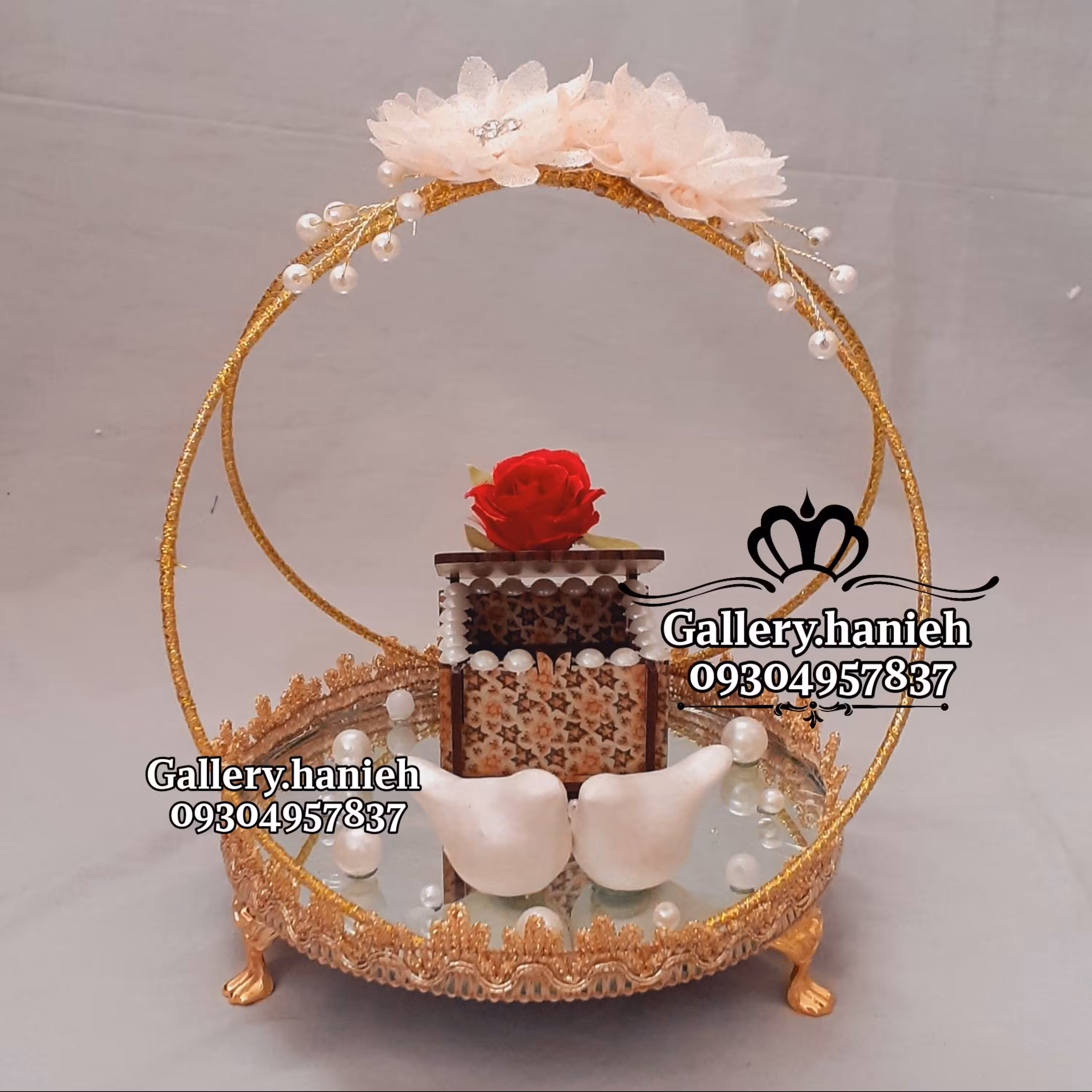 جا حلقه ای تکی مناسب برای نامزدی و نشون میشه جا حلقه جفتی هم گذاشت