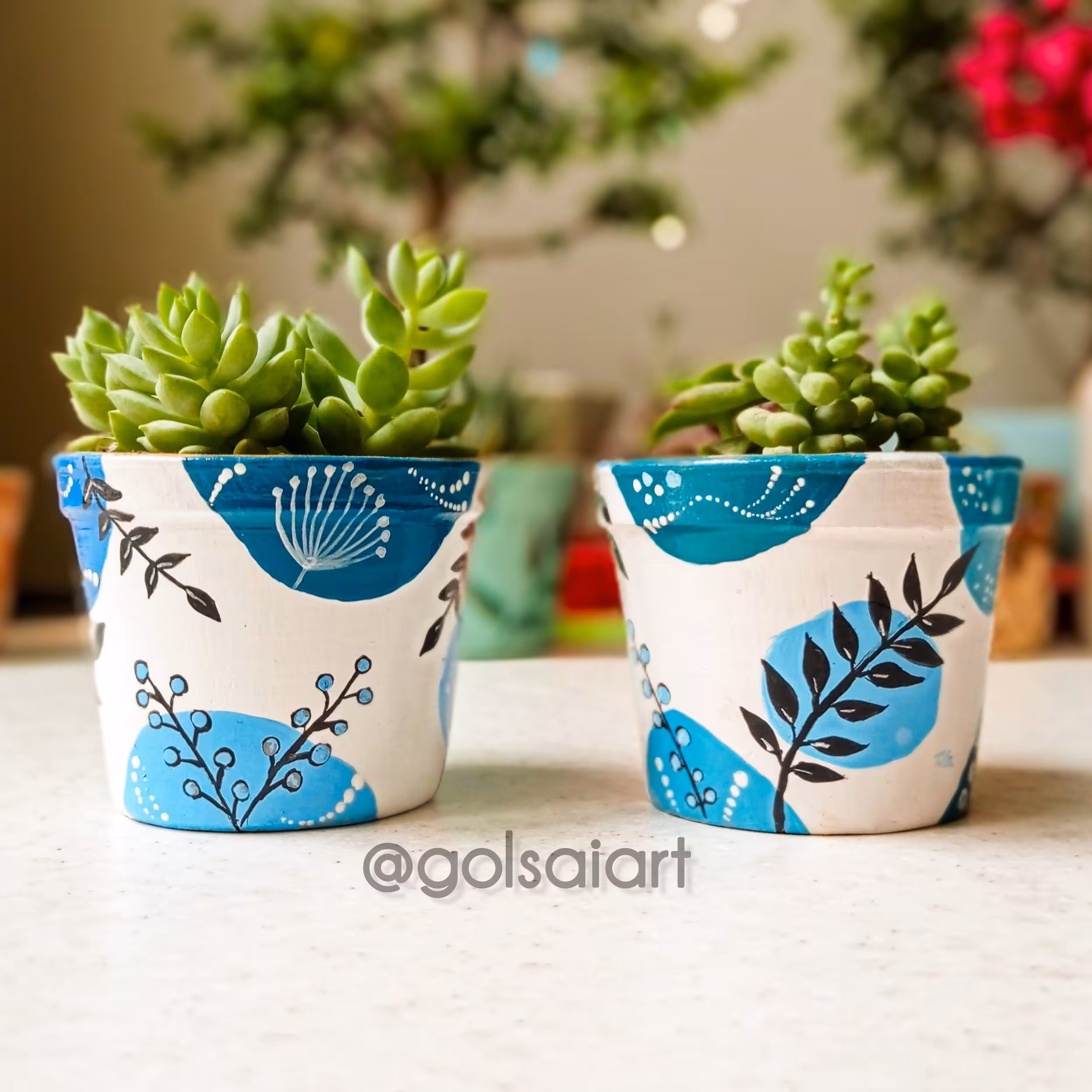 گلدان سفالی طرح مینیمال نقاشی شده و کار دست قابل شستشو اندازه 10 سانتیمتر