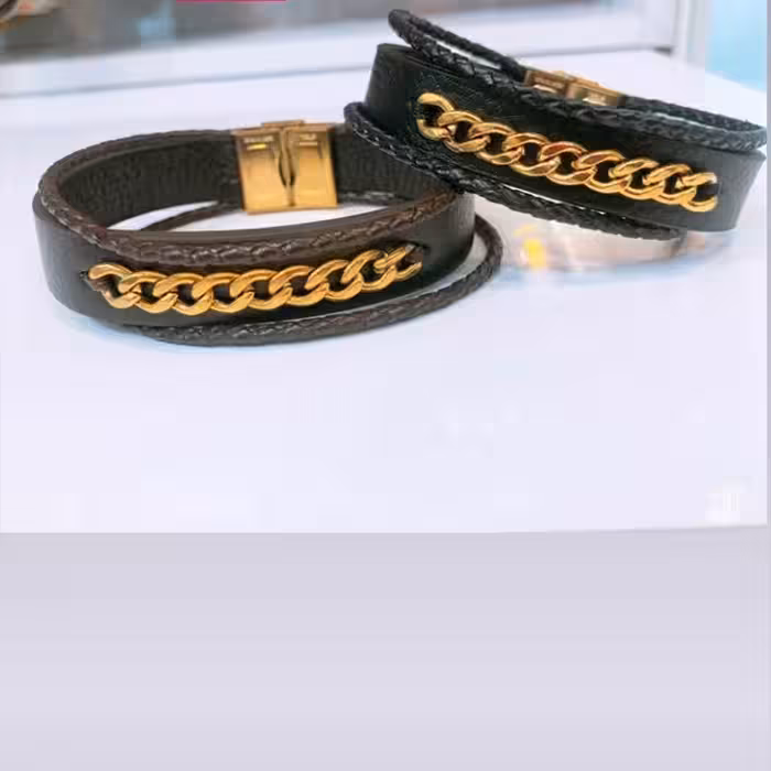 دستبند چرم با پلاک استیل کارتیر