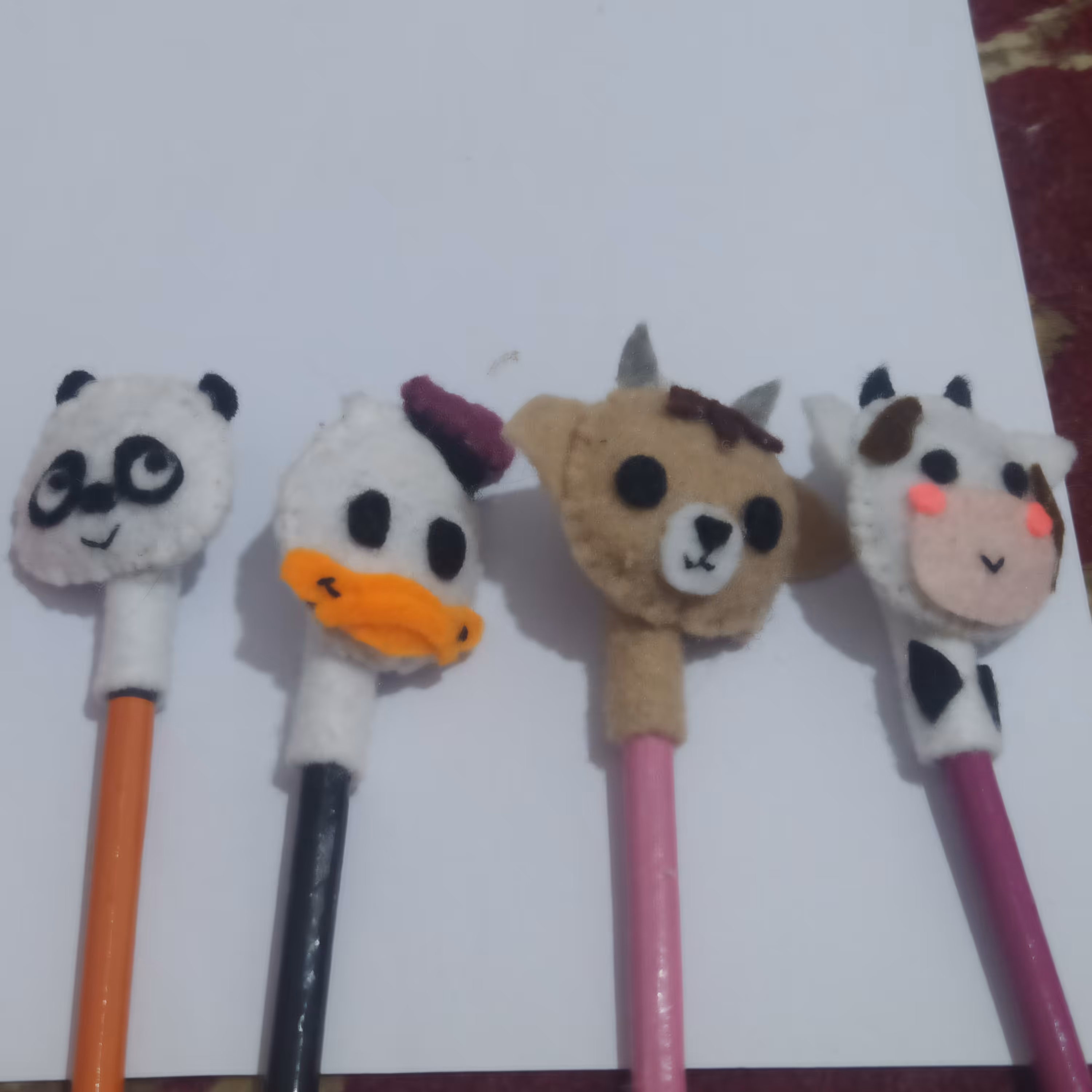 عروسک نمدی انگشتی زیبا و عروسک نمدی سر مدادی زیبا مناسب برای کودکان دبستانی زیبا و جذاب 