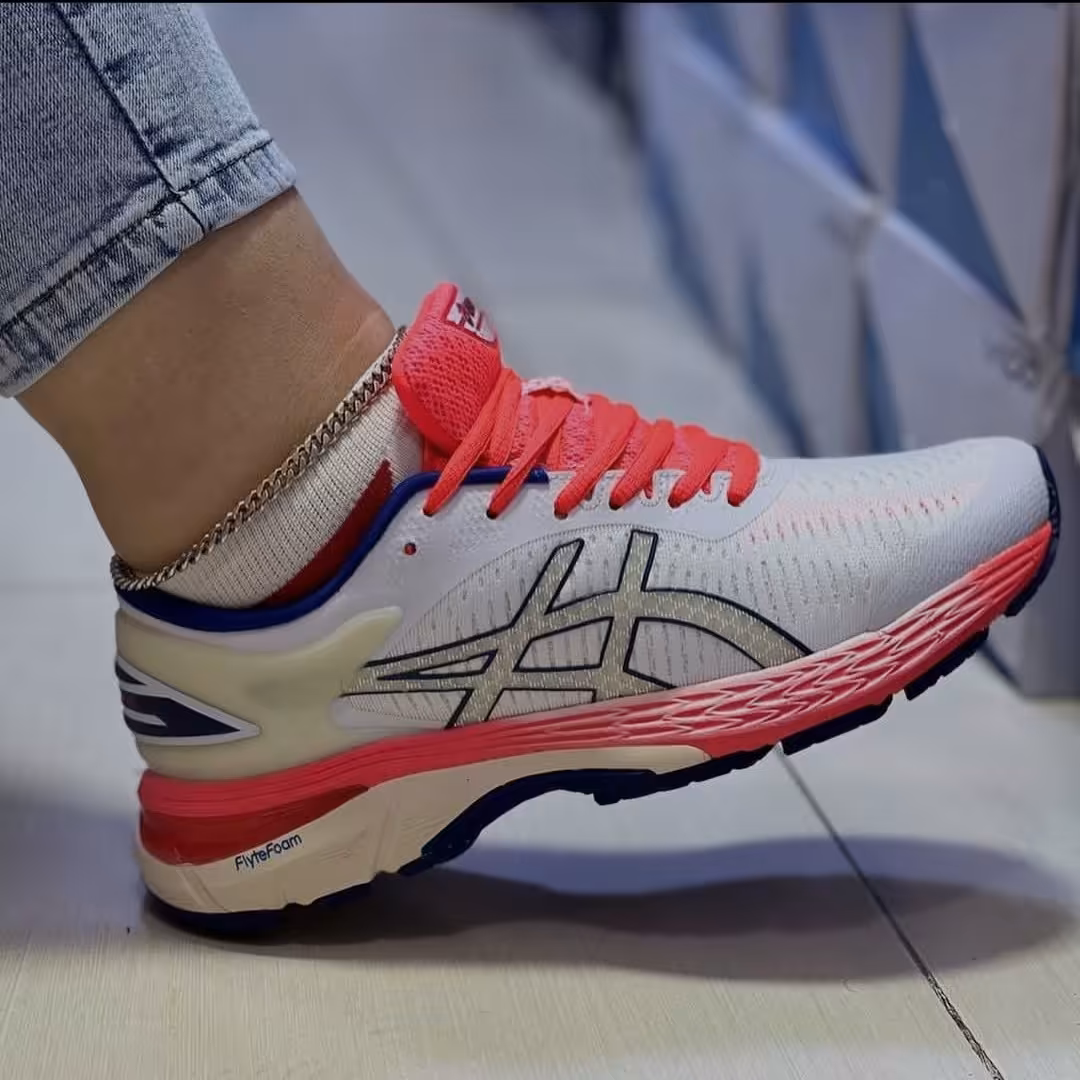 383 کتونی اسیکس دخترانه و زنانه asics صورتی سفید 