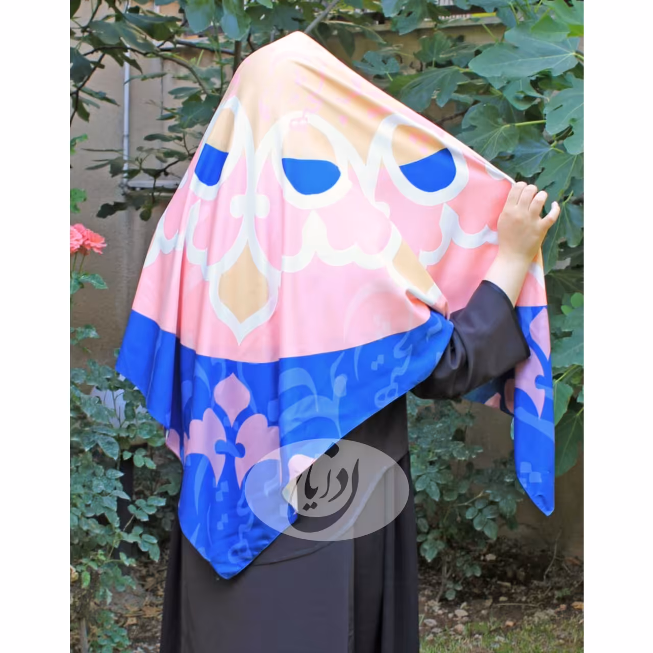 روسری طرح شعر سعدی- هیچ