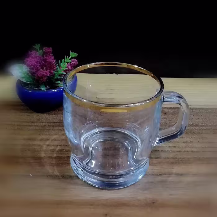 فنجان گرد لب طلا 
