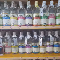 عرق کرفس اصل برند آقا بزرگ کاشان