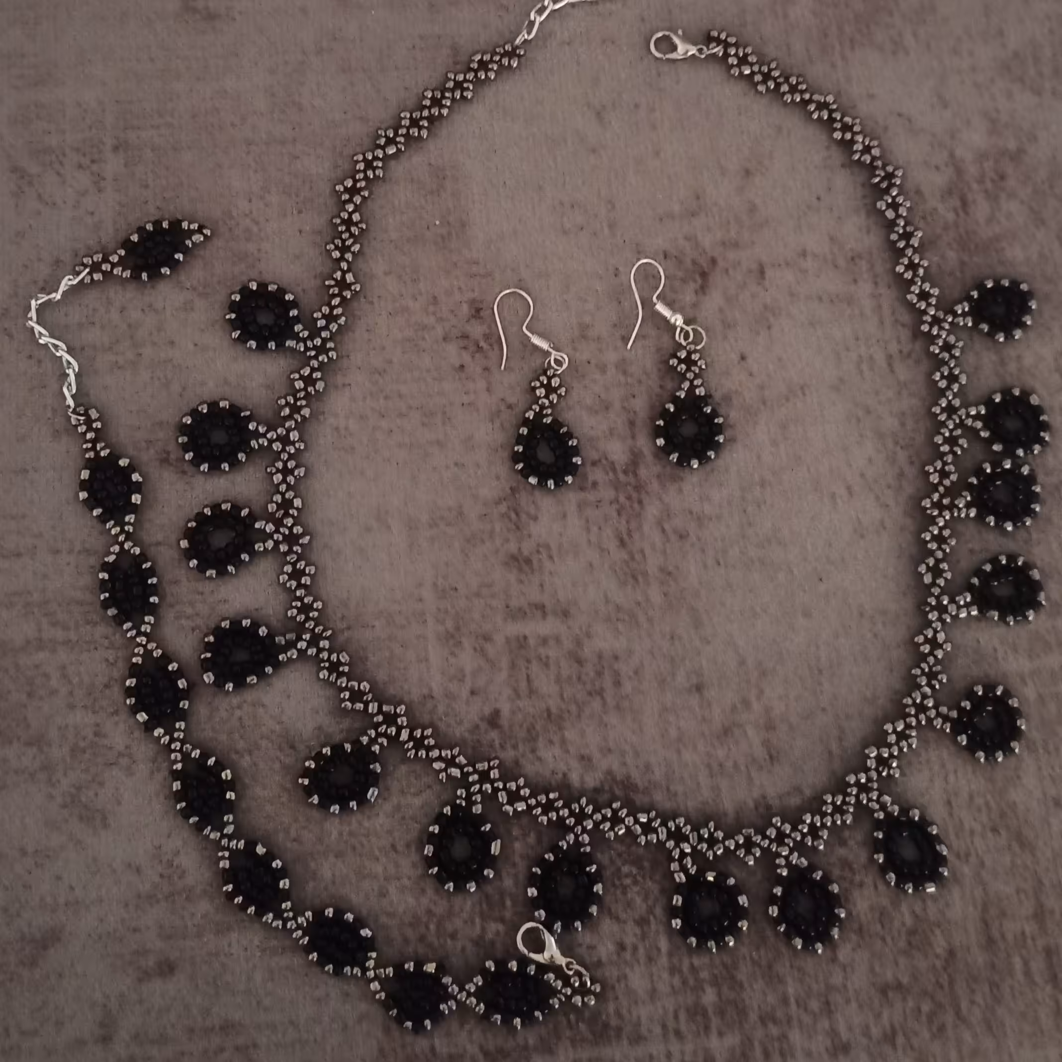 سرویس منجوق