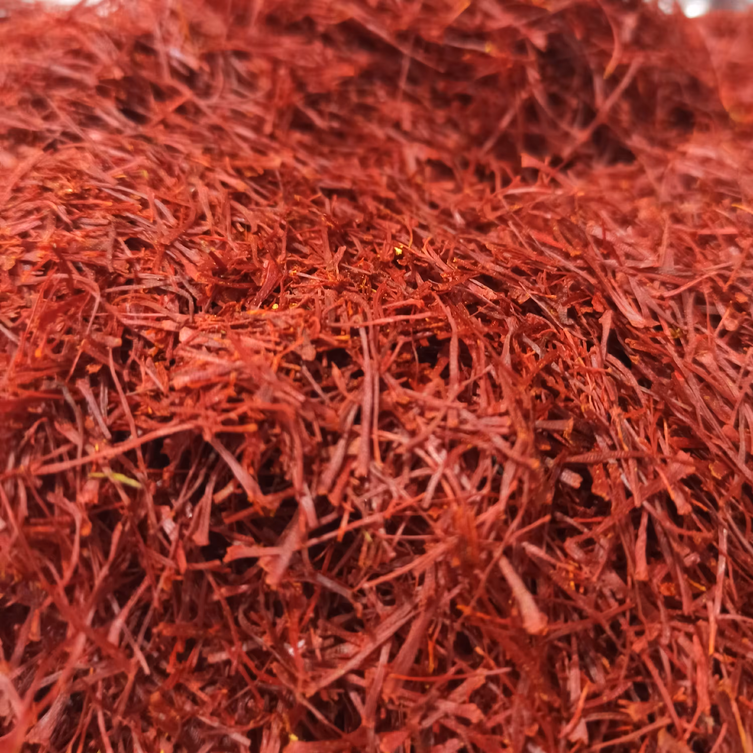 زعفران سوپر نگین صادراتی لوکس درجه یک ترین زعفران ایران