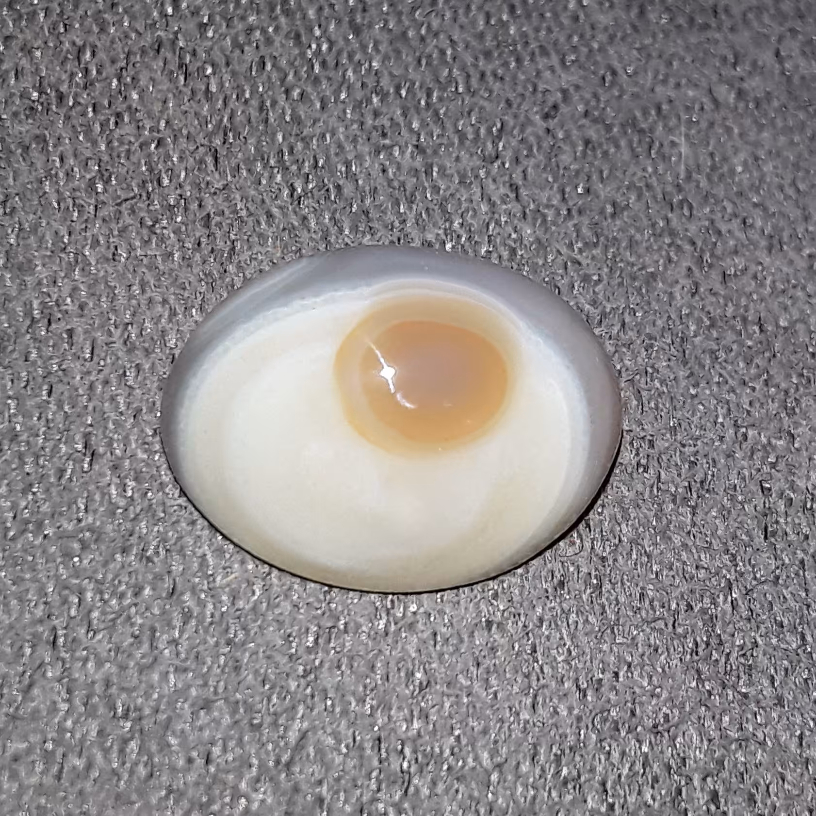 نگین عقیق طبیعی چشم دارباباقوری