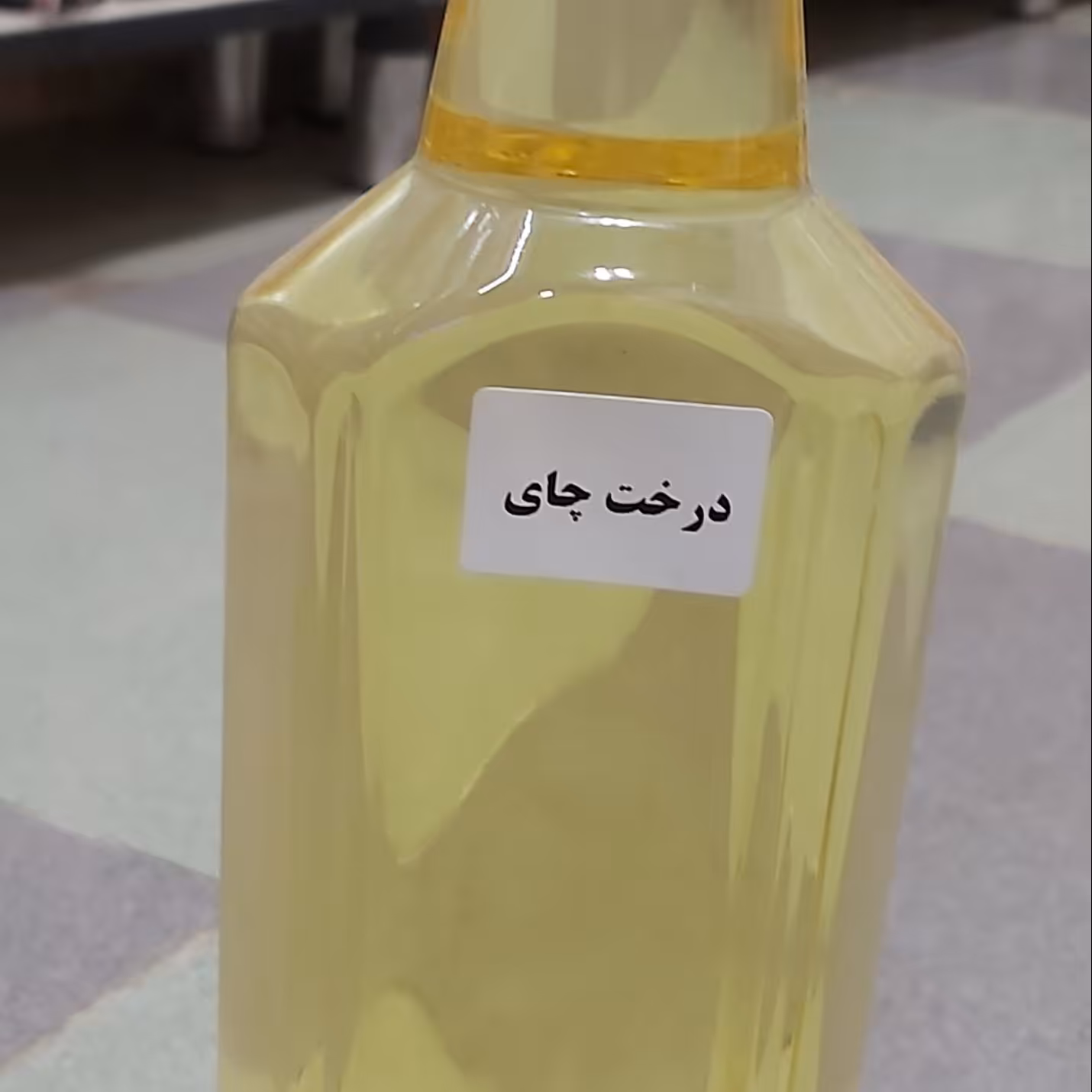 روغن درخت چای