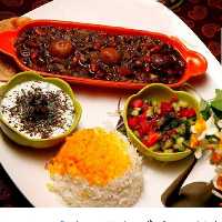 غدای خانگی چلو خورشت قرمه سبزی