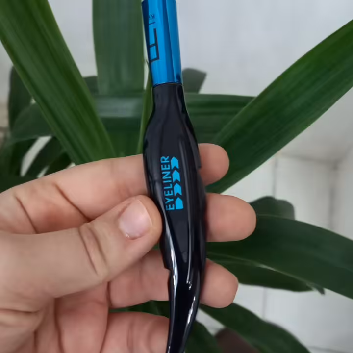 خط چشم ماژیکی