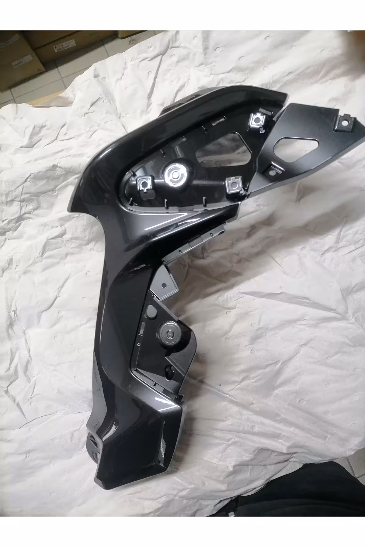 مشکی MT10 GRENAGE WAREHOUSE RIGHT فوقانی 2016 17 مدل سازگار B67 24139 00 P0 Yamaha