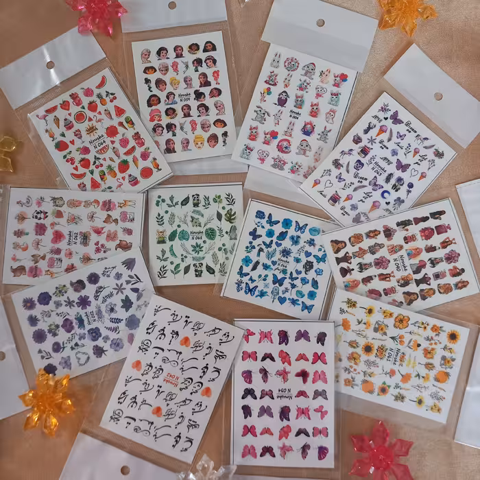 لنز ناخن فانتزی براق با ماندگاری عالی