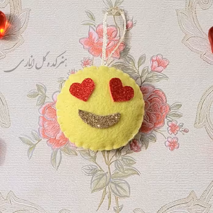 ایموجی چشم قلبی نمدی، جاکلیدی ،آویز ،مگنت